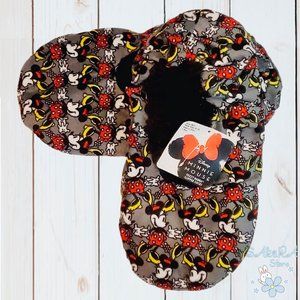 NWT MINNIE MOUSE FUZZY BABBA WOMEN'S SLIPPERS SOCKS WITH GRIPPERS SIZE S/M